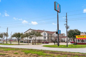 Motel 6-Rosenberg, TX